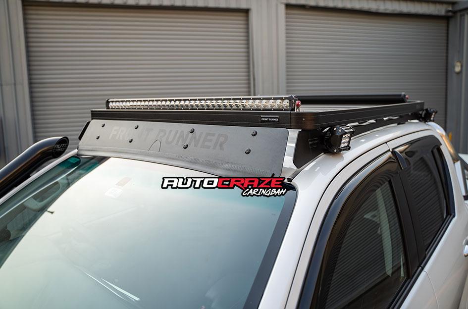 TOYOTA HILUX 4WD CRUSH GLOSS BLACK DOUBLE DARK TINT